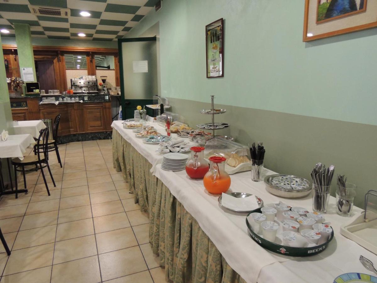 מונקאליירי Hotel Rigolfo מראה חיצוני תמונה