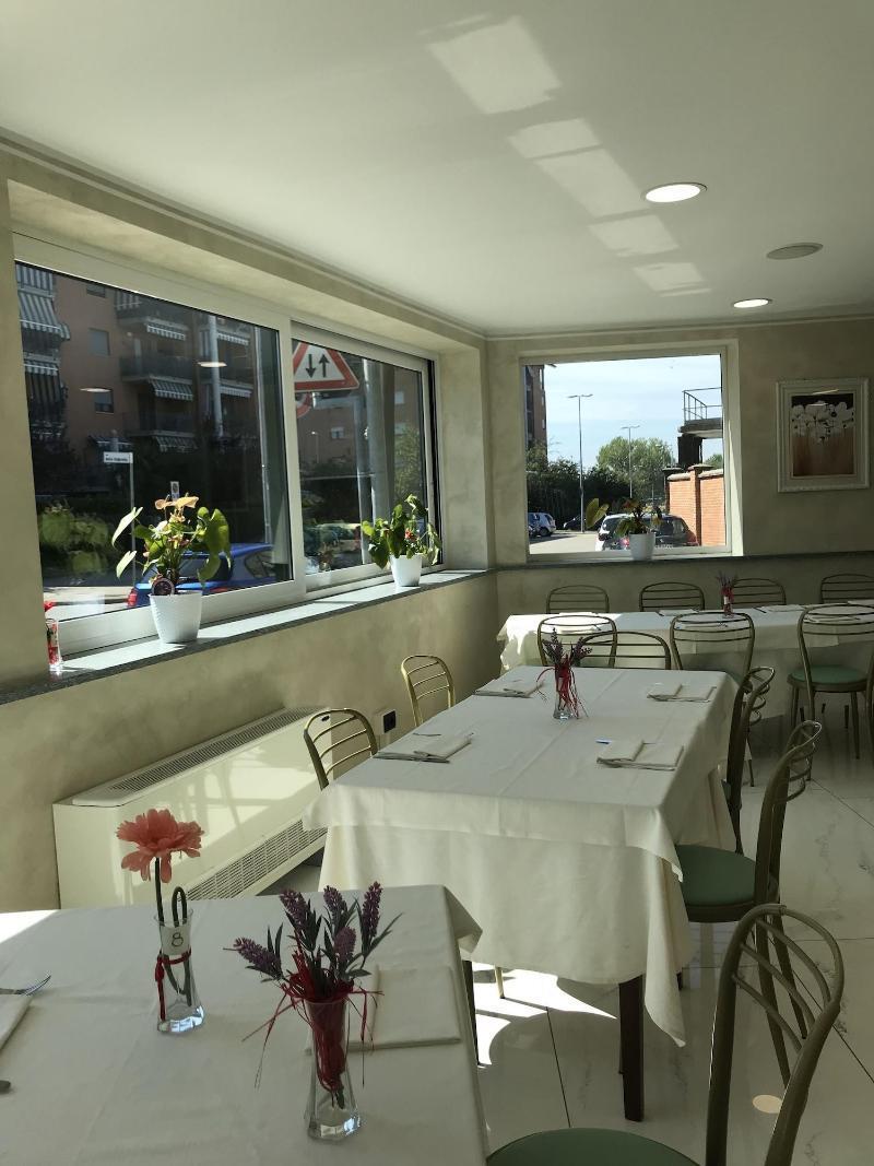 מונקאליירי Hotel Rigolfo מראה חיצוני תמונה