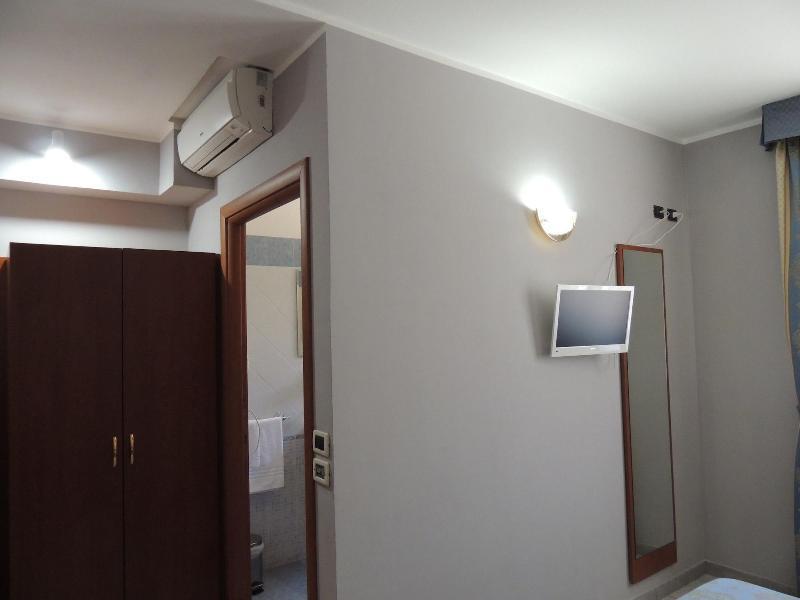 מונקאליירי Hotel Rigolfo מראה חיצוני תמונה