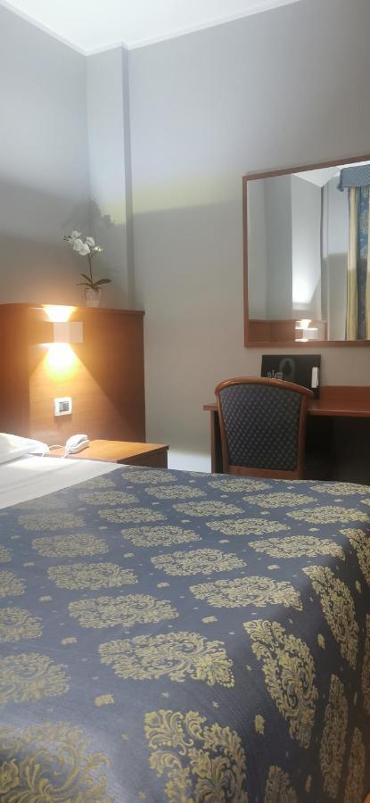 מונקאליירי Hotel Rigolfo מראה חיצוני תמונה