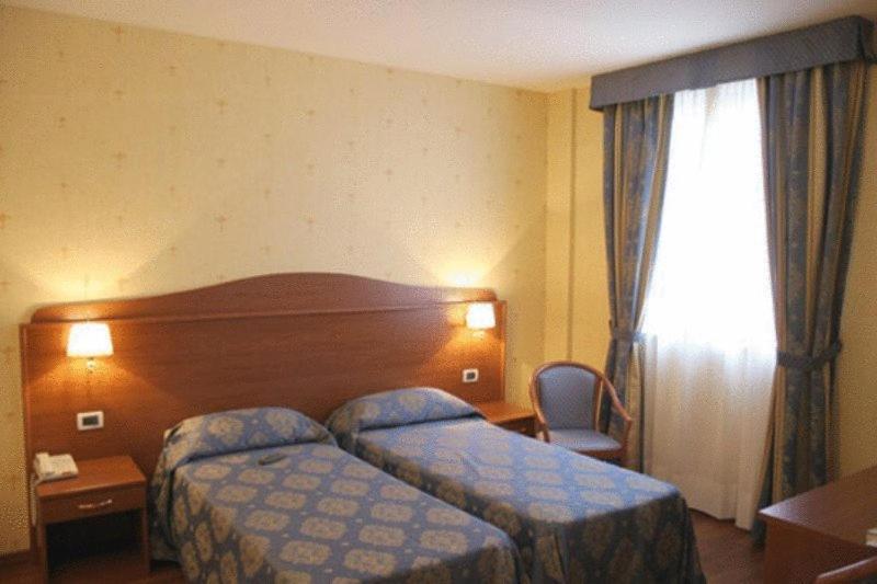 מונקאליירי Hotel Rigolfo מראה חיצוני תמונה