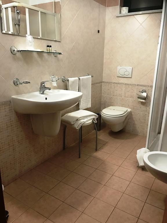 מונקאליירי Hotel Rigolfo מראה חיצוני תמונה